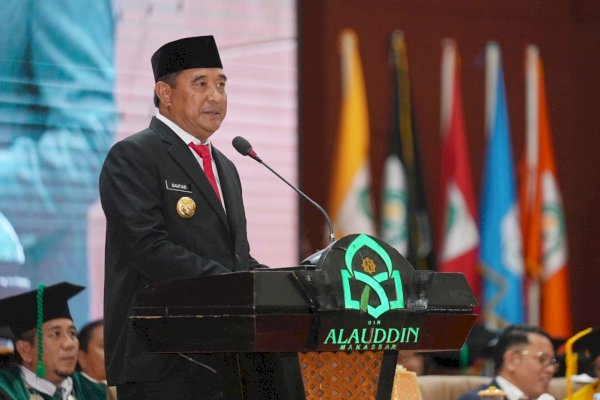 Pj Gubernur Bahtiar Paparkan Lanskap Pembangunan Sulsel di Dies Natalis UIN Alauddin