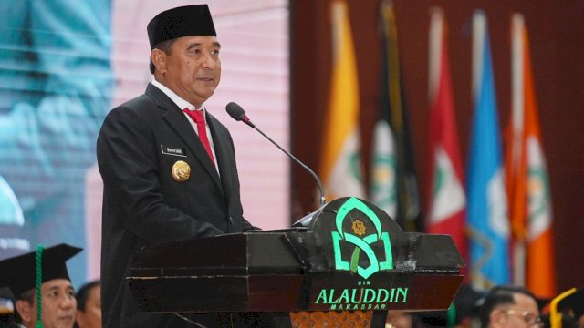 Pj Gubernur Bahtiar Paparkan Lanskap Pembangunan Sulsel di Dies Natalis UIN Alauddin