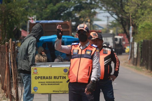 Dishub Makassar Laksanakan Giat Rutin Pemeriksaan Teknis-Laik Jalan Kendaraan