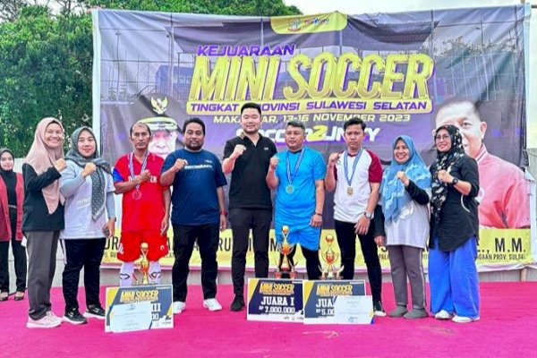 Legislator Sulsel APT Resmi Tutup Kejuaraan Dispora Mini Soccer Tingkat Provinsi