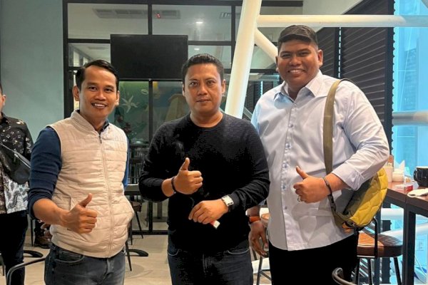 Puluhan Ribu Pemuda Deklarasi Taruna Pro Gibran di Sulsel