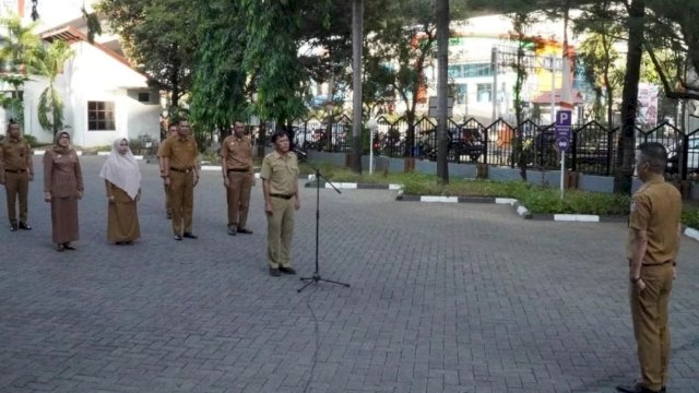 Kasubag Perlengkapan Bagian Umum Sekretariat DPRD Makassar Pimpin Apel