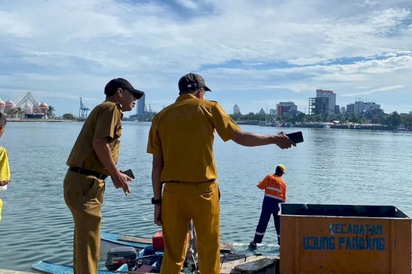 Pemerintah Kecamatan Mariso Turunkan Satgas Bersihkan Area CPI Makassar