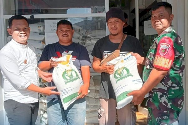 Badan Pangan Nasional Serahkan Bantuan Sembako untuk Penerima Manfaat di Mariso