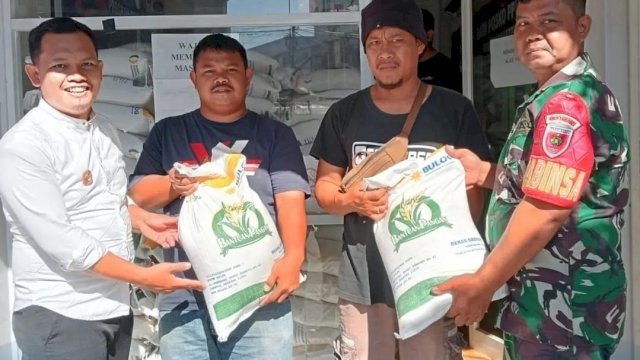 Badan Pangan Nasional Serahkan Bantuan Sembako untuk Penerima Manfaat di Mariso