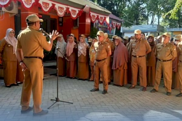 Camat Anshar Minta Semua Pegawai Aktif Sosialisasikan Program Pemerintah