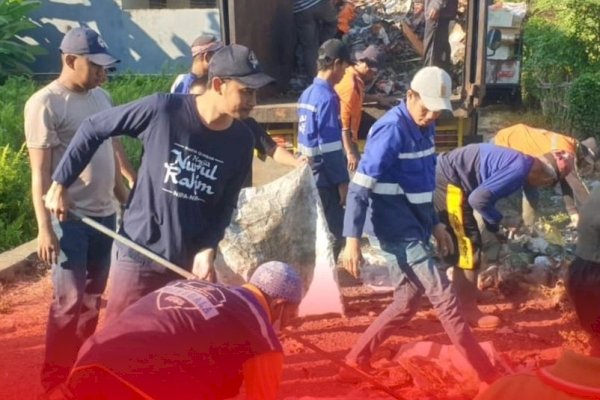 Sabtu Bersih, Pemerintah Kecamatan Manggala Fokus Pembersihan Sampah Liar