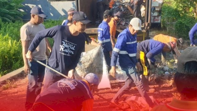 Sabtu Bersih, Pemerintah Kecamatan Manggala Fokus Pembersihan Sampah Liar