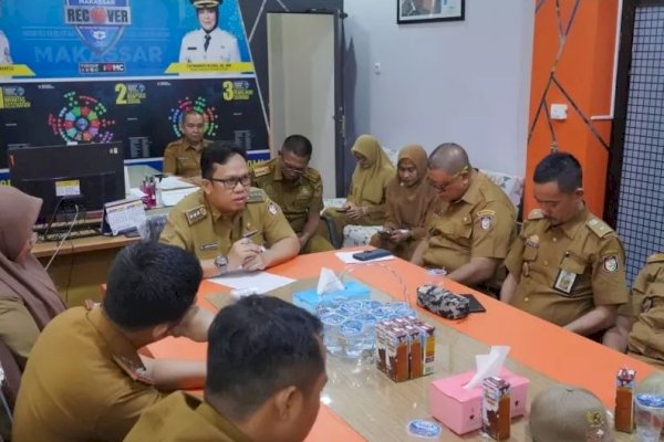 Pimpin Rakor, Camat Aminuddin Kumpulkan Kasi, Kasubag hingga Lura se-Kecamatan Rappocini
