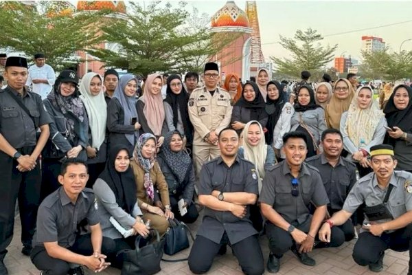 Camat Aminuddin Bareng Jajarannya Kompak Hadiri Giat Sulsel Bersalawat