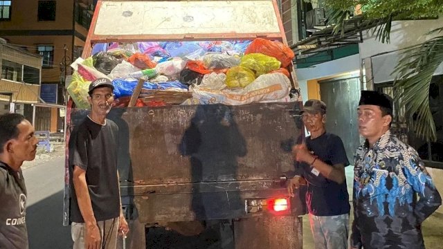 Jaga Keindahan-Kebersihan Wilayah, Camat Mariso Pantau Kegiatan Satgas Kebersihan