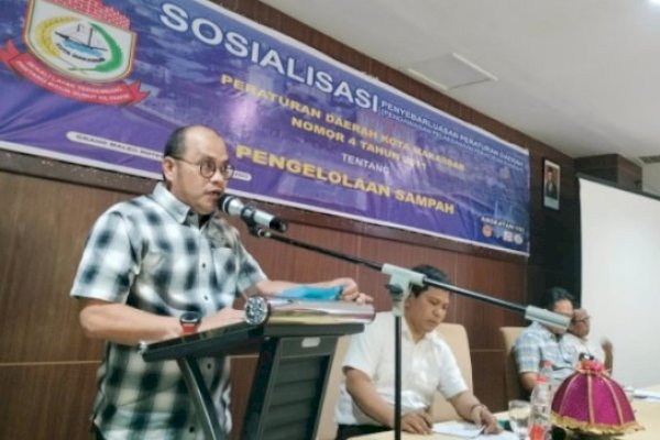 Anggota DPRD Makassar Irwan Djafar Sosialisasikan Perda Pengelolaan Sampah