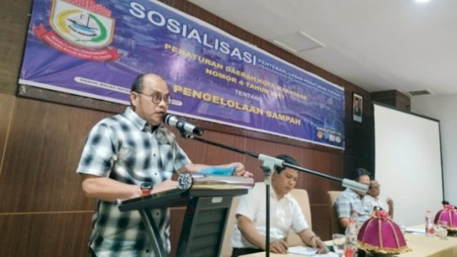 Anggota DPRD Makassar Irwan Djafar Sosialisasikan Perda Pengelolaan Sampah