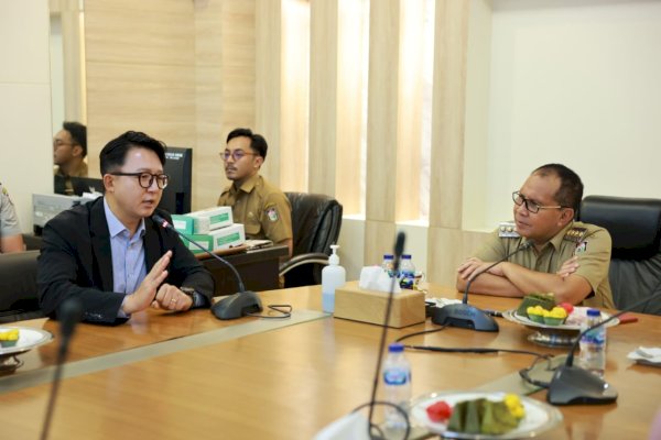 Danny Pomanto Jajaki Kerja Sama Smart Street Lighting Project 