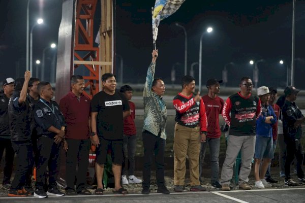 Asisten Bidang Pemerintahan Lepas Ratusan Riders Chalolo Night Race Di RMS