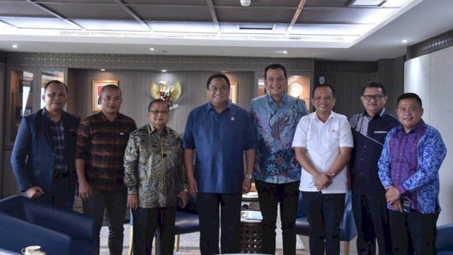 NasDem Minta Pemerintah Jangan Hentikan Listrik di Desa 3T