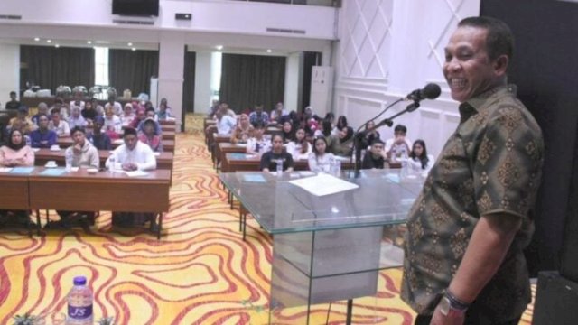 Anggota DPRD Makassar Hasanuddin Leo dan PDAM Bahas Krisis Air Bersih