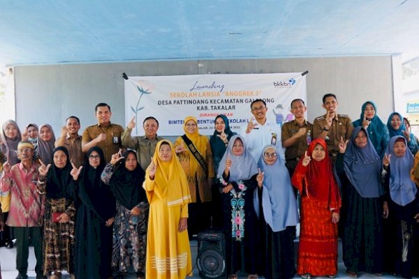 Pertama Kali di Takalar, Deputi Bidang KSPK BKKBN RI Launching Sekolah Lansia