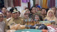 Kendalikan Inflasi Daerah, Wabup Suhartina Bohari Dampingi Pj Gubernur Sulsel Tinjau Pasar Tradisional Batangase