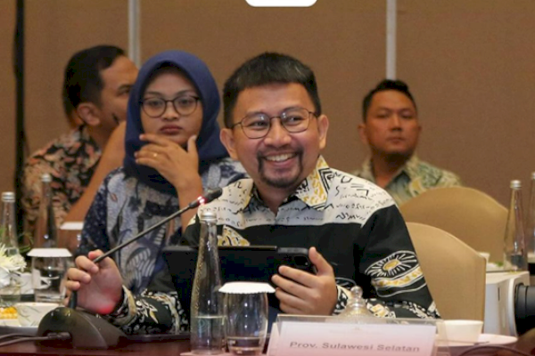 Sekretaris Bapenda Makassar Jadi Narasumber pada Kegiatan High Level Meeting TP2DD Provinsi Jawa Tengah