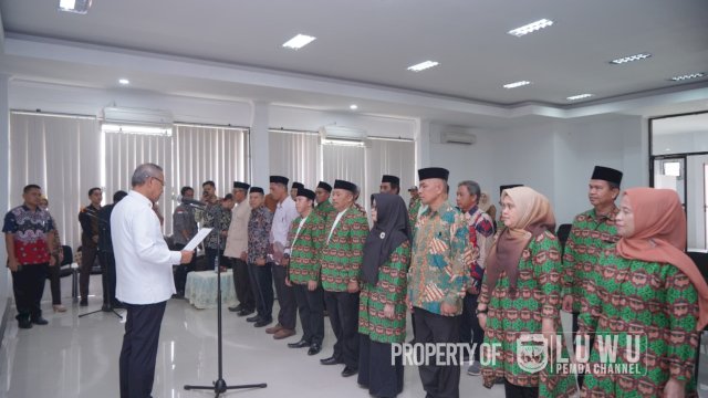 Basmin Mattayang Lantik Pengurus FKUB Kabupaten Luwu