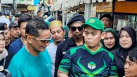 Hadiri Bazar Sembako Murah, Sandiaga Uno: Pak Rachmat Taqwa Mengerti Kebutuhan Rakyat