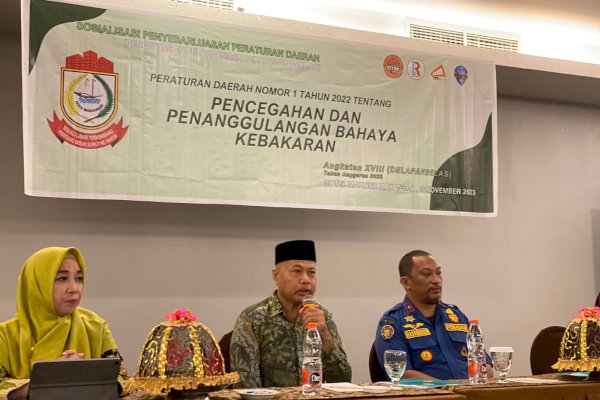 Anggota DPRD Makassar Abdul Wahid Edukasi Masyarakat Cara Pencegahan dan Penanggulangan Bahaya Kebakaran