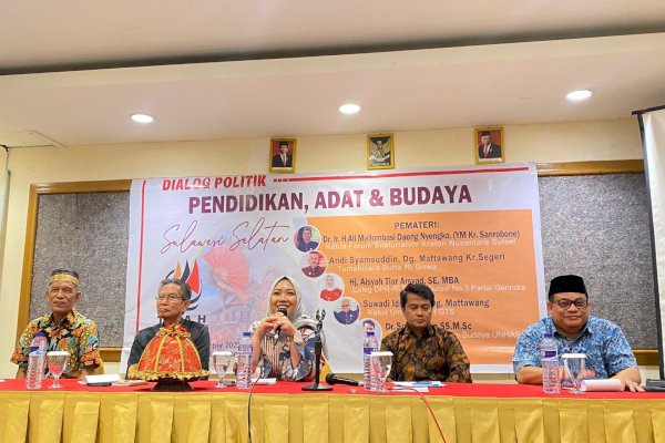 Bakal Perjuangkan Isu Adat dan Budaya Sulsel, Aisyah Tiar Arsyad Diberi Gelar Daeng Takontu