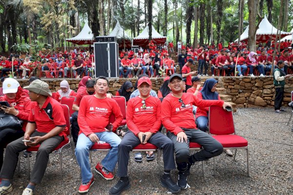 Camat Alamsyah Bareng Lurah se-Kacamatan Tallo Hadiri Family Gathering Pemkot Makassar
