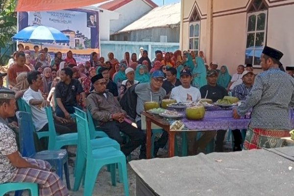 Camat Ramli Lallo Dampingi Ketua DPRD Makassar Lakukan Peletakan Batu Pertama Masjid Nurul Jazirah