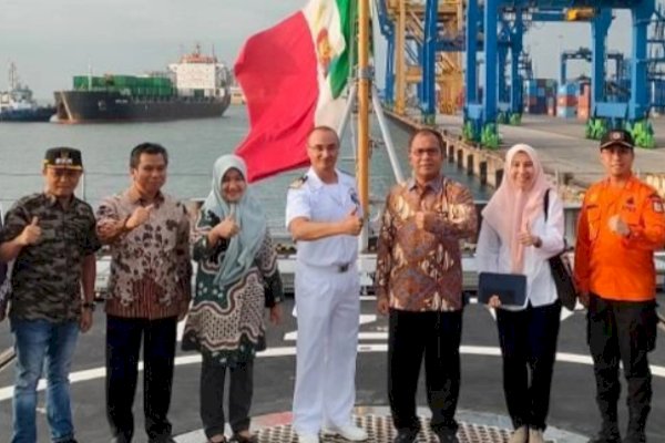 Ramli Lallo Ikut Dampingi Wali Kota Danny Pomanto Kunjungi Kapal Angkatan Laut Italia