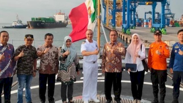 Ramli Lallo Ikut Dampingi Wali Kota Danny Pomanto Kunjungi Kapal Angkatan Laut Italia