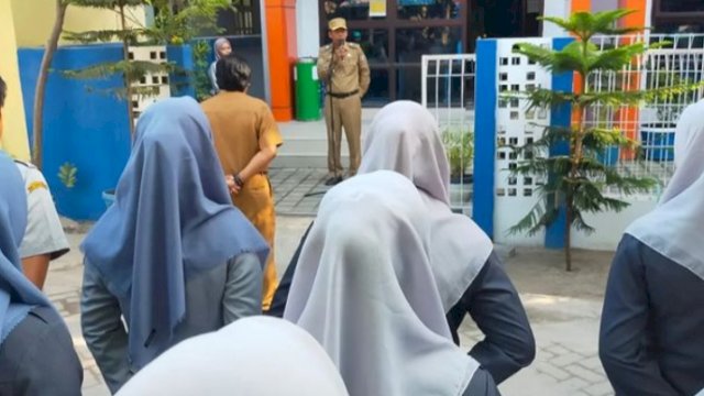 Jajaran Pemerintah Kecamatan Sangkarrang Taat Hadiri Upacara Bendera