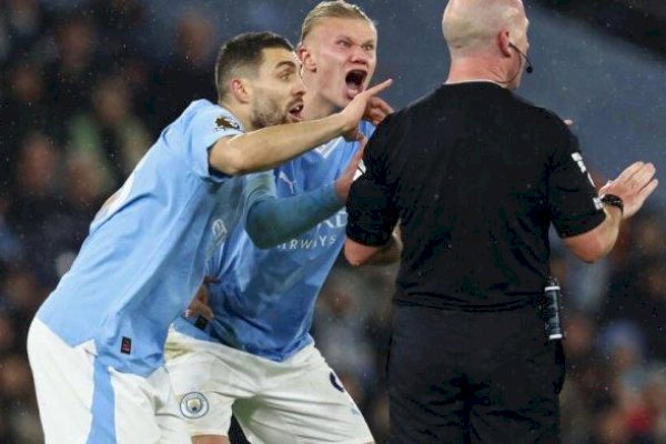 Man City Ditahan Spurs, Guardiola Seret Arteta soal Keputusan Wasit