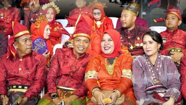 Parade Karnaval Kebudayaan, Camat Andi Salman Pimpin Rombongan Kecamatan Tamalanrea