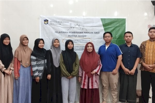 Tim Pengabdi FAI UMI Gelar Pembinaan Akhlak untuk Remaja Masjid Babut Taqwa Perumahan Mangga Tiga Makassar
