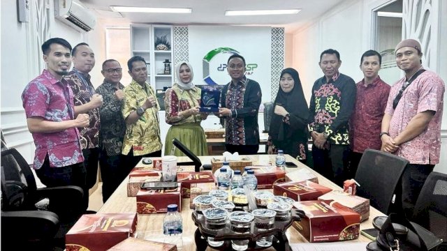 DPMPTSP Kendari Kunjungi Makassar, Diskusi Masalah Startegi Investasi