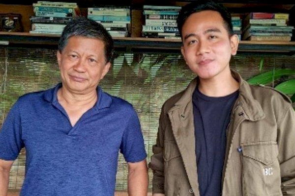 Rocky Gerung Ungkap Berteman dengan Semua Capres-Cawapres, kecuali Gibran