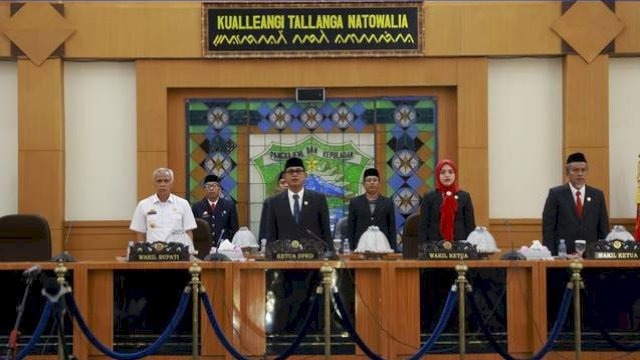 H. M. Luthfi Hanafi dan Andi Ayu Masyita Resmi Dilantik Sebagai Anggota DPRD Kabupaten Pangkep