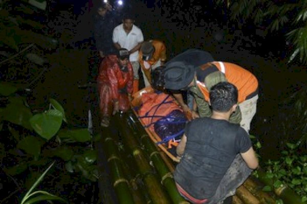 11 Pendaki Ditemukan Tewas Terjebak Saat Gunung Marapi Meletus