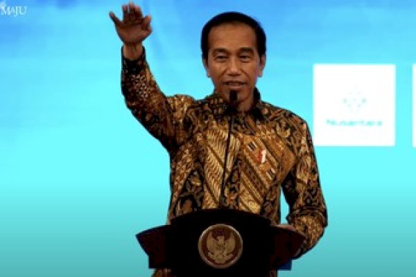 Jokowi Soroti Bangunan hingga Kantor Pemkot Dicat Sesuai Partai Walkot: Nggak Nyambung, tapi Dipaksa