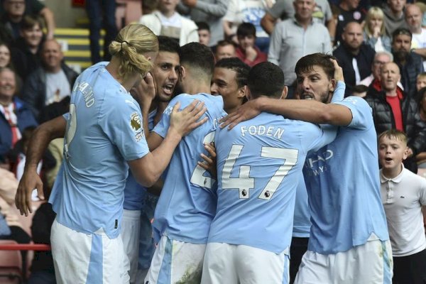 Sapu Bersih, Man City Ukir Rekor di Liga Champions