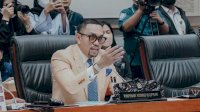 Sahroni Desak Kejagung Hukum Berat Jaksa Gadungan