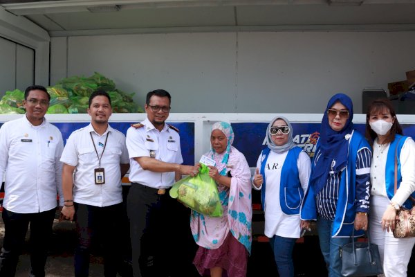 Libatkan UKM Binaan, Disdag Bareng IWAPI Makassar Gelar Pasar Murah di Kelurahan Kassi-Kassi