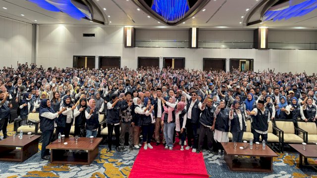 Caleg DPR RI dari Partai NasDem, Rudianto Lallo Bersama Ribuan Spartan Anak Rakyat di Makassar