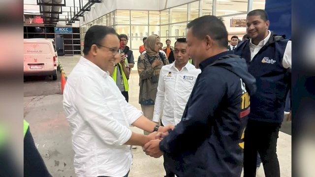 Ketua DPW NasDem Sulsel sekaligus Deputi Kampanye Nasional Timnas AMIN, Rusdi Masse Bersama Capres Anies Baswedan.