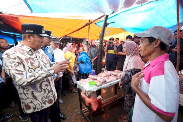 Kabar Baik Buat Warga Takalar, Pj Gubernur Sulsel Pastikan Stok-Harga Kebutuhan Pokok Stabil