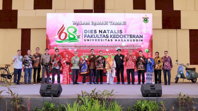 Ramah Tamah Alumni, FK Unhas Kumpulkan Dana Abadi dari Hasil Lelang Senilai Rp740 Juta