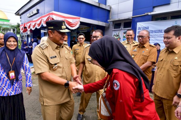 Pengobatan Gratis dan Donor Darah di Puskesmas Bantimurung, Terkumpul 30 Kantong Darah