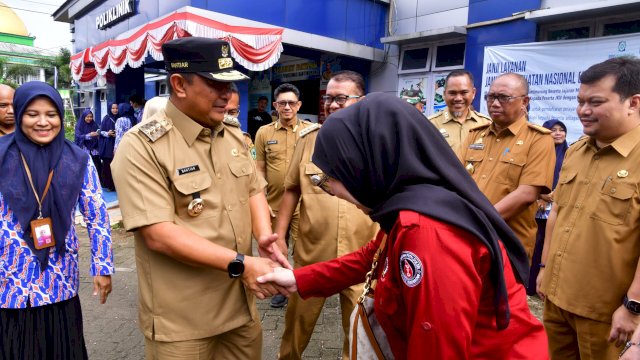 Pengobatan Gratis dan Donor Darah di Puskesmas Bantimurung, Terkumpul 30 Kantong Darah